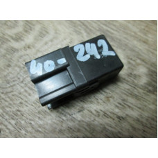  Реле (прочие) к  Mitsubishi  Space Wagon,  1996