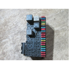  Блок предохранителей к  Volkswagen  Golf,  1995