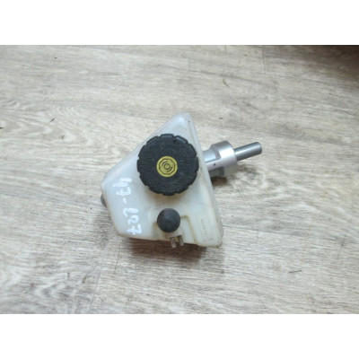 Цилиндр тормозной главный к  Mercedes  E W210,  1998