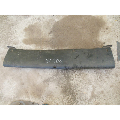  Пластик багажника к  Renault  Laguna,  1999