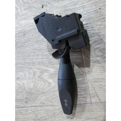  Переключатель поворотов к  Ford  Focus,  2001