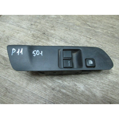  Блок кнопок к  Nissan  Primera,  2000