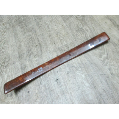  Накладка декоративная на торпедо к  BMW  7 E38,  1999