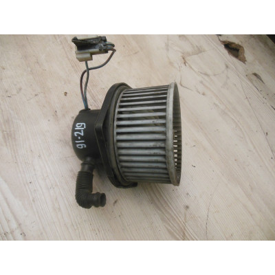 Моторчик печки к  Nissan  Primera,  1998