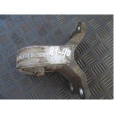  Кронштейн КПП к  Mitsubishi  Galant,  1998