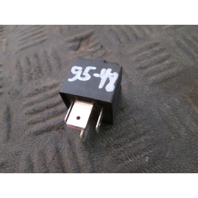  Реле (прочие) к  Fiat  Punto,  2001