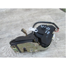  Замок двери задней правой к  Mazda  626,  1996