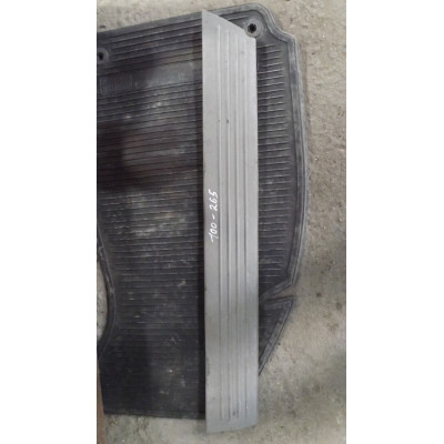  Накладка на порог к  Dodge  Grand Caravan,  2002