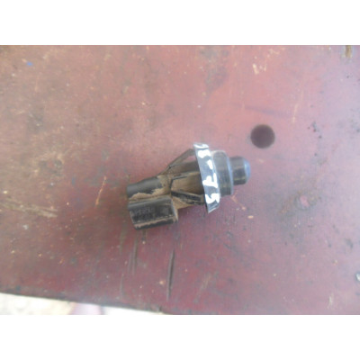 Выключатель концевой (концевик) к  Renault  Megane,  1999