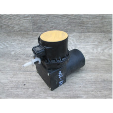  Компрессор центрального замка к  Seat  Toledo,  1998