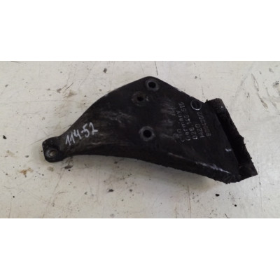 Кронштейн гидроусилителя к  Audi  100,  1988