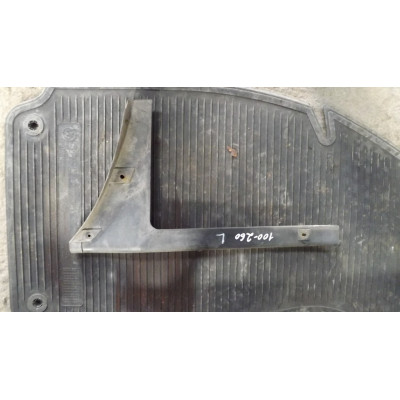  Кронштейн крепления бампера заднего к  Dodge  Grand Caravan,  2002