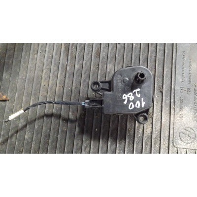  Моторчик заслонки печки к  Dodge  Grand Caravan,  2002