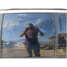  Стекло двери задней левой к  Mazda  626,  1996