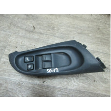  Блок кнопок к  Nissan  Almera,  1997