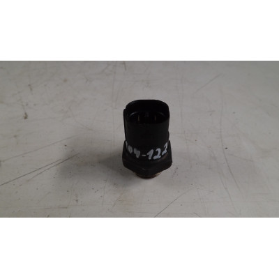  Датчик температуры к  Volkswagen  Golf,  1994