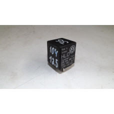  Реле (прочие) к  Volkswagen  Golf,  1994