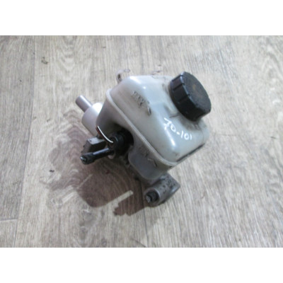  Цилиндр тормозной главный к  Opel  Zafira,  2002