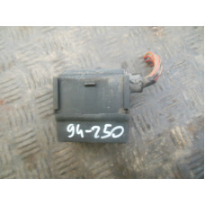  Блок реле к  Opel  Vectra,  1998