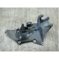  Кронштейн генератора к  Renault  Laguna,  1999