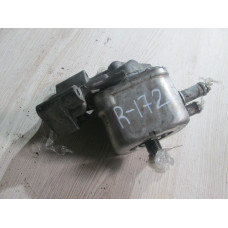  Кронштейн масляного фильтра к  Audi  A4,  1997