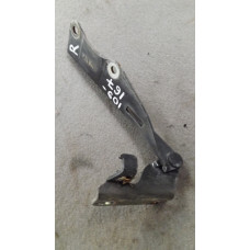  Петля капота правая к  Nissan  Primera,  1997