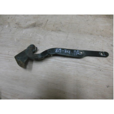  Петля капота правая к  Ford  Mondeo,  1995