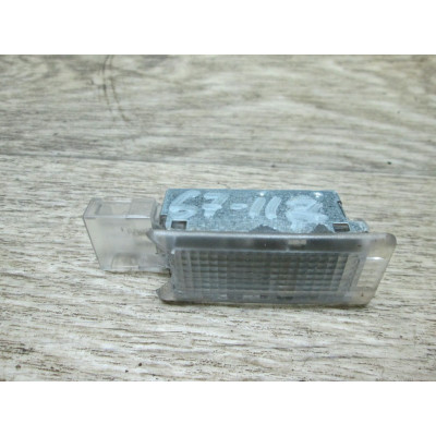  Фонарь салона (плафон) к  Porsche  Cayenne,  2008