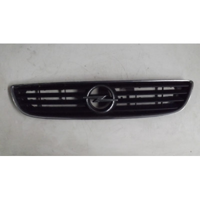  Решетка радиатора к  Opel  Zafira,  2000