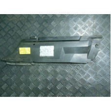  Крышка аккумулятора к  Audi  100,  1989