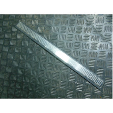  Накладка на порог к  Nissan  Primera,  2001