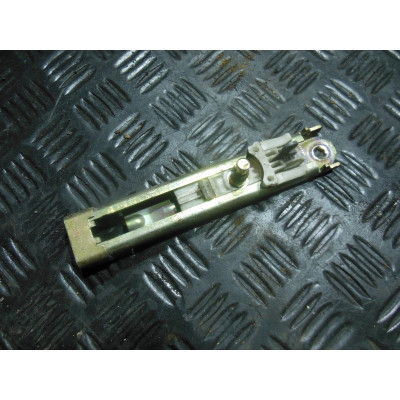  Механизм подачи ремня безопасности к  Mercedes  E W210,  2001