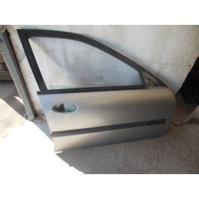  Дверь передняя правая к  Renault  Laguna,  1999