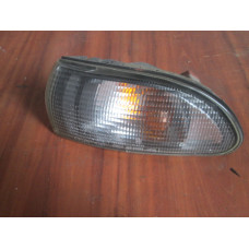  Поворотник левый к  Mitsubishi  Galant,  1995