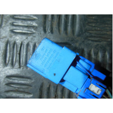  Реле (прочие) к  Nissan  Primera,  2001