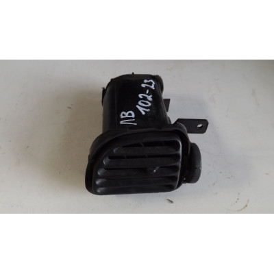  Дефлектор обдува салона к  Nissan  Sunny,  1993