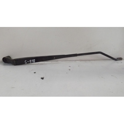 Щеткодержатель (поводок стеклоочистителя, дворник) к  Mitsubishi  Colt,  1998