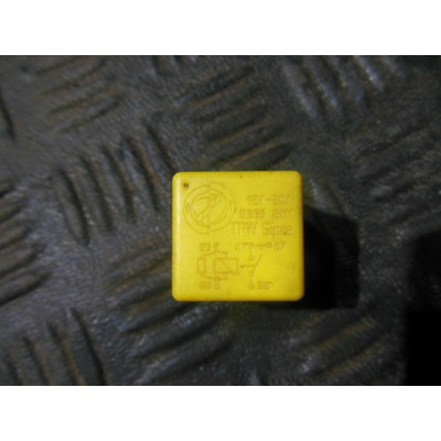  Реле (прочие) к  Alfa Romeo  146,  1999