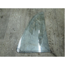  Стекло двери задней левой к  Nissan  Sunny,  1993