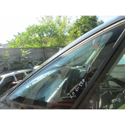  Стекло кузовное боковое левое к  Renault  Espace,  2005