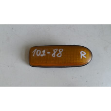  Повторитель передний правый к  Nissan  Sunny,  1993