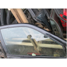  Стекло двери передней правой к  Nissan  Primera,  1993