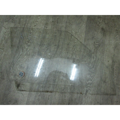  Стекло двери передней правой к  Skoda  Favorit,  1995