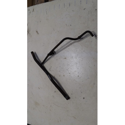  Патрубок расширительного бачка к  Audi  100,  1986