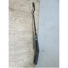  Щеткодержатель (поводок стеклоочистителя, дворник) к  Volkswagen  Golf,  1996