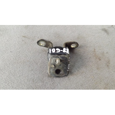 Петля двери задней левой к  Nissan  Primera,  1997