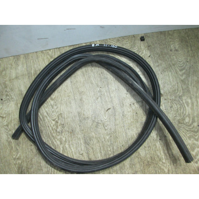  Уплотнитель к  Volkswagen  Golf,  1996