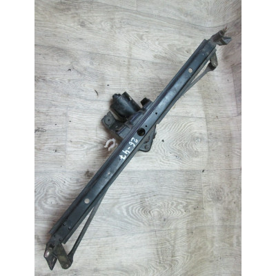  Механизм стеклоочистителя (трапеция дворников) к  Audi  100,  1990