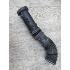  Патрубок воздушного фильтра к  Renault  Laguna,  1996