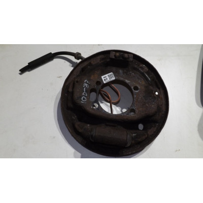  Кожух защитный тормозного диска к  Dodge  Grand Caravan,  2002